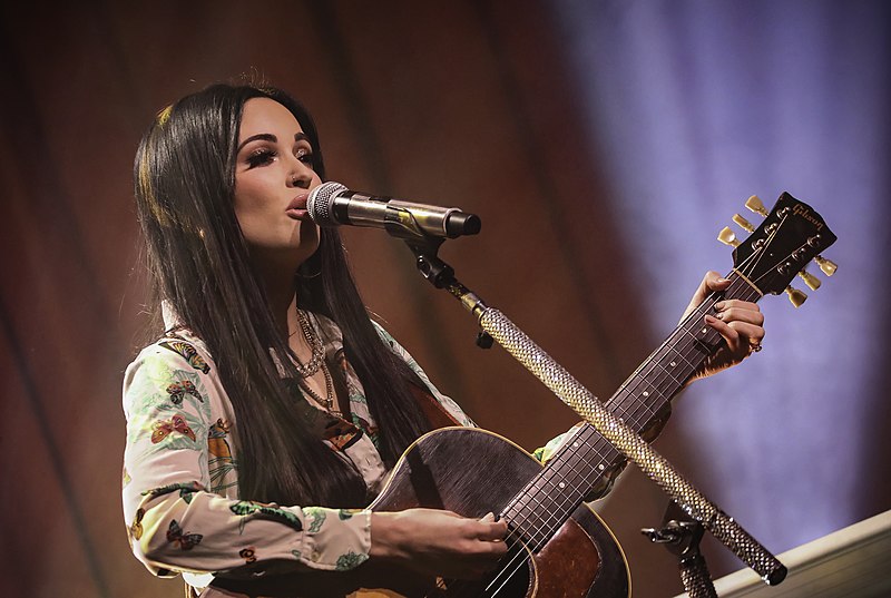 Top 10 Kacey Musgraves Lyrical Truth-Bombs | Feed.fm